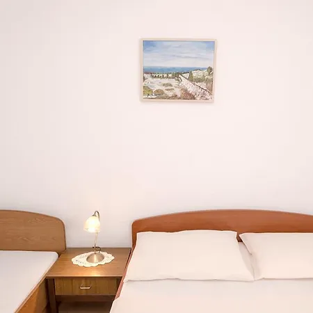 Zora 伊万多拉克